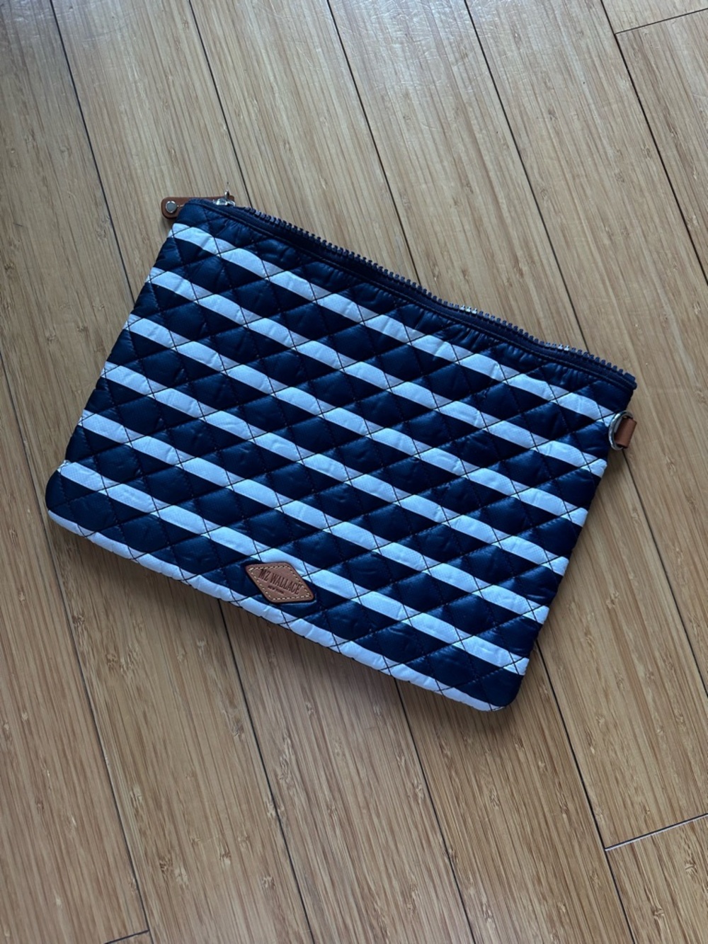 NEVER USED MZ Wallace Quilted Stripe Tablet Sleeve in Navy and White - Picture 2 of 3